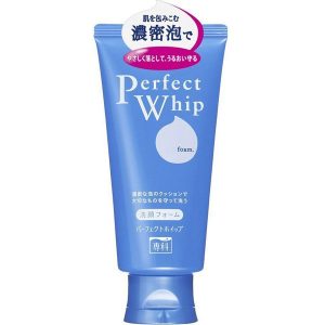 sua-rua-mat-shiseido-perfect-whip-senka