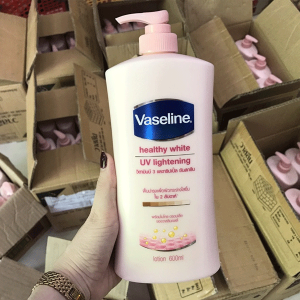 duong-trang-da-vaseline-600ml-thai-lan