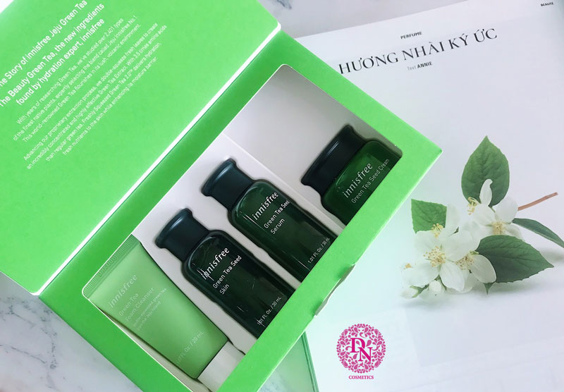 bo-duong-da-mini-sixe-hydration-skin-care-set-with-green-tea-innisfree